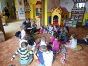 Spisovatel Jan Řehounek ve školce